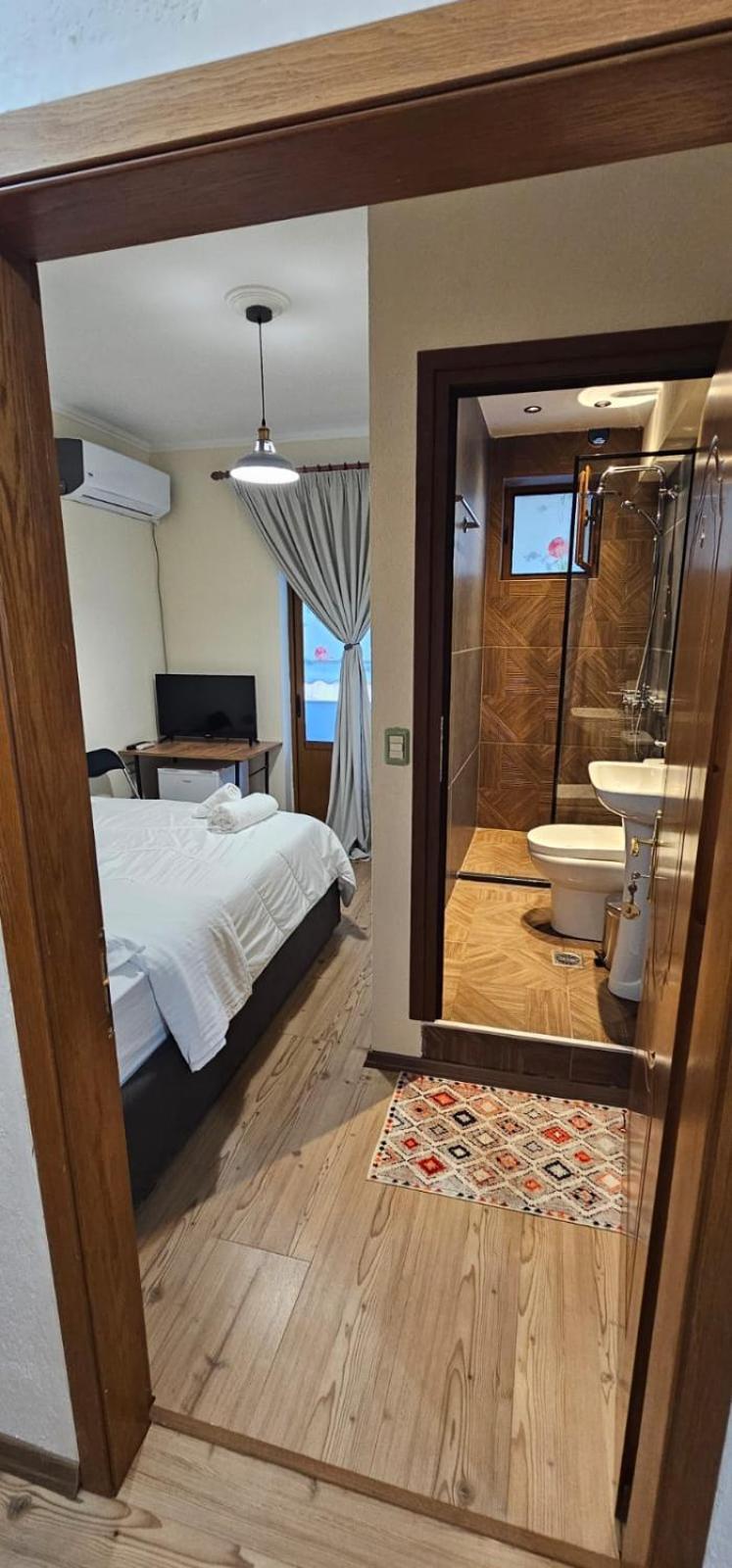 Hotel Sofra 2*