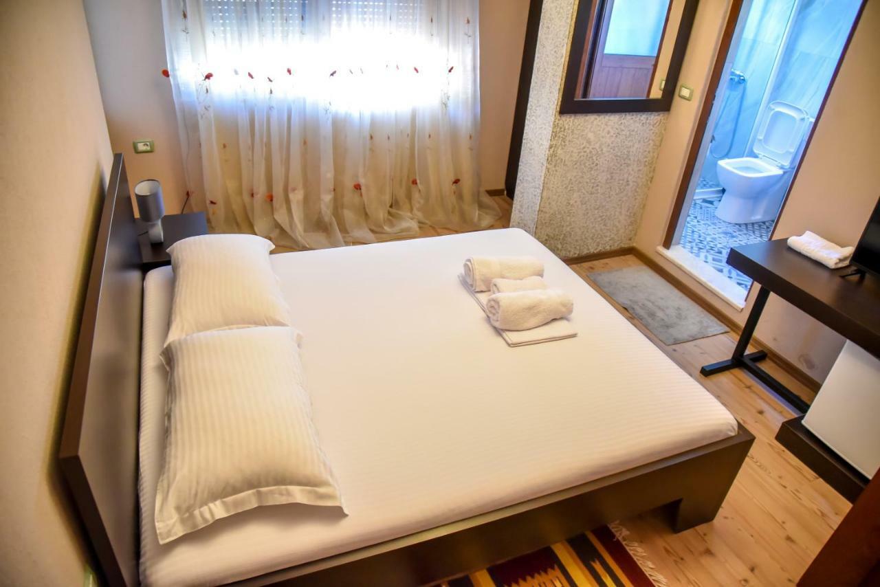 Hotel Sofra 2*